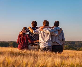 Amigos da escola e amigos na escola. Bons tempos!